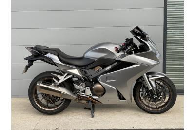 HONDA VFR 800 F