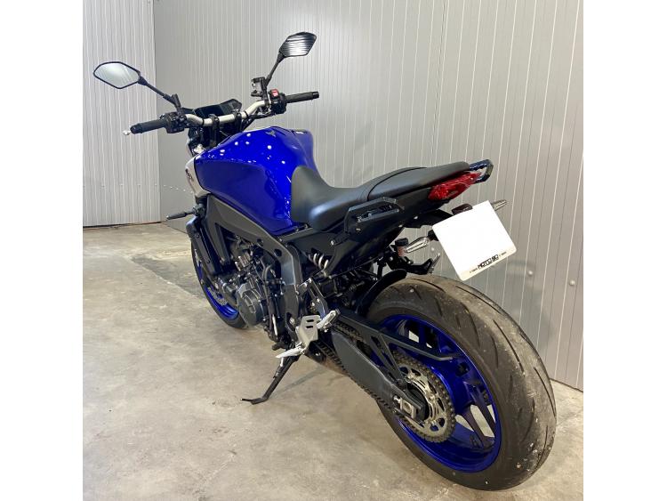 YAMAHA MT-09