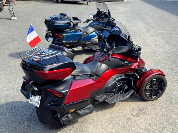 CAN-AM SPYDER RT 1330 LIMITED can am ltd f3 k1600 canam