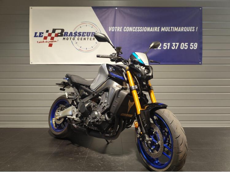 YAMAHA MT-09 FULL