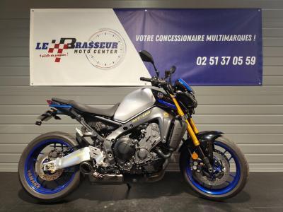 YAMAHA MT-09
