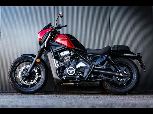 MOTO MORINI CALIBRO CUSTOM 700