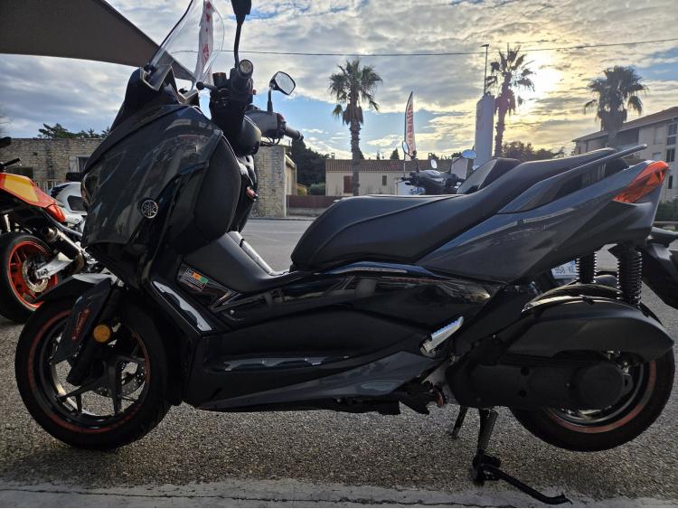 YAMAHA X-MAX 125 TECH MAX