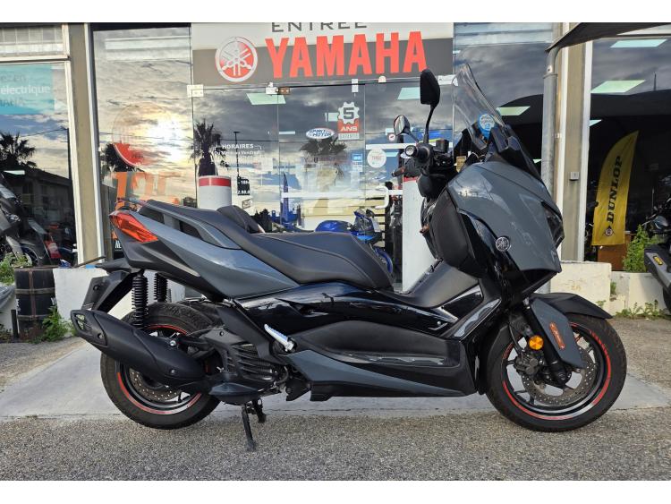 YAMAHA X-MAX 125 TECH MAX