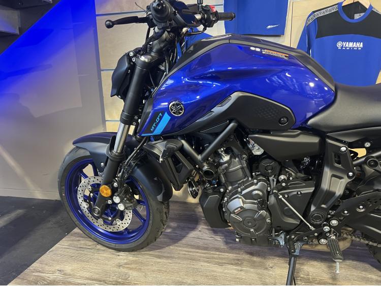 YAMAHA MT-07 2024 NEUVE