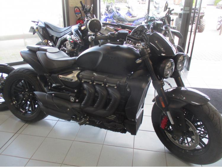 TRIUMPH ROCKET 3 R BLACK SERIE 