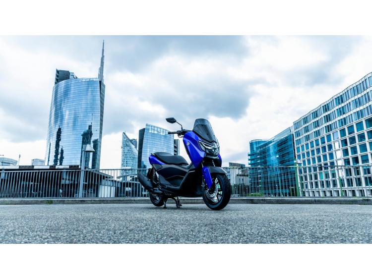 YAMAHA NMAX 125 (26)
