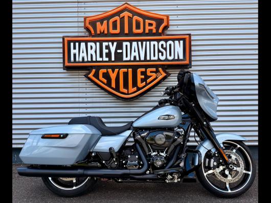 HARLEY-DAVIDSON TOURING STREET GLIDE 1923