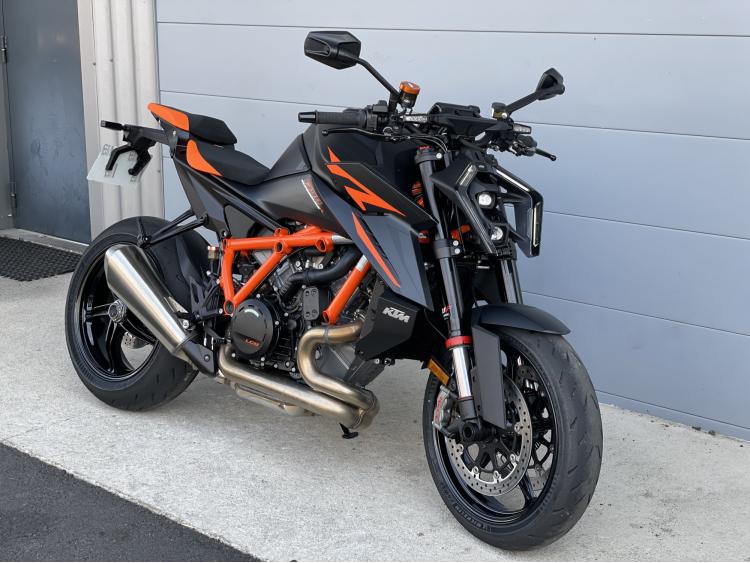 KTM 1390 SUPER DUKE R