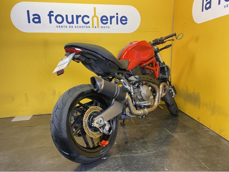 DUCATI MONSTER 821