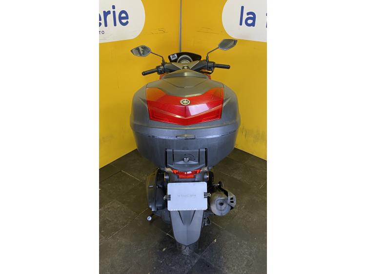 YAMAHA NMAX 125 / N-MAX 125