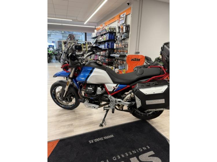 MOTO GUZZI V85 TT 