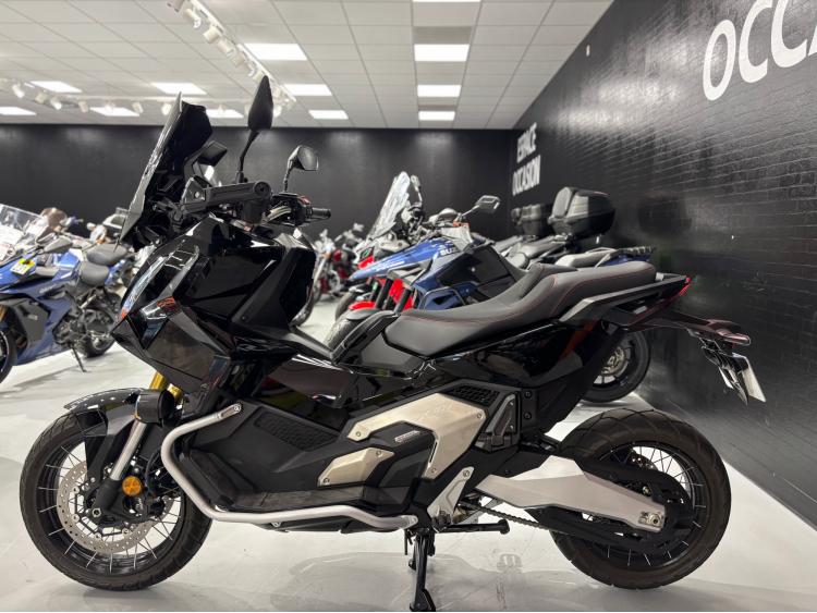 HONDA X-ADV 750 full option