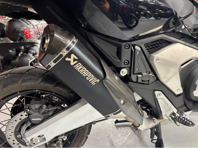 HONDA X-ADV 750 full option