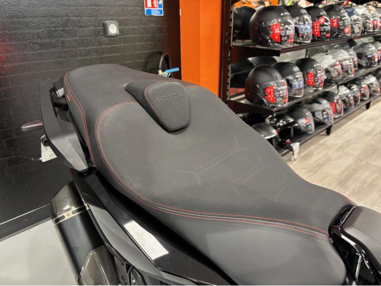 HONDA X-ADV 750 full option