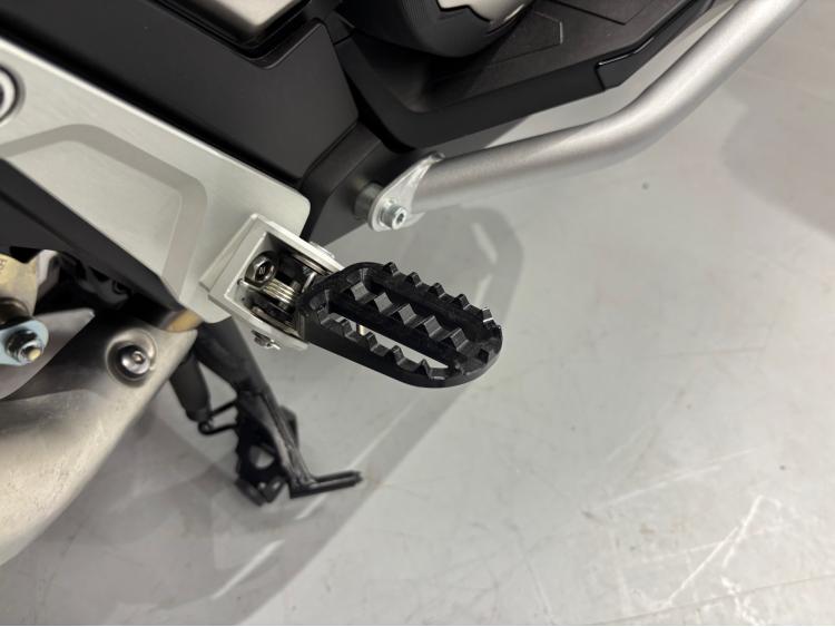 HONDA X-ADV 750 full option
