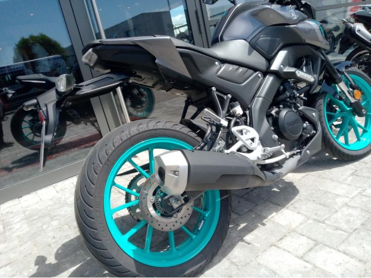 YAMAHA MT-125