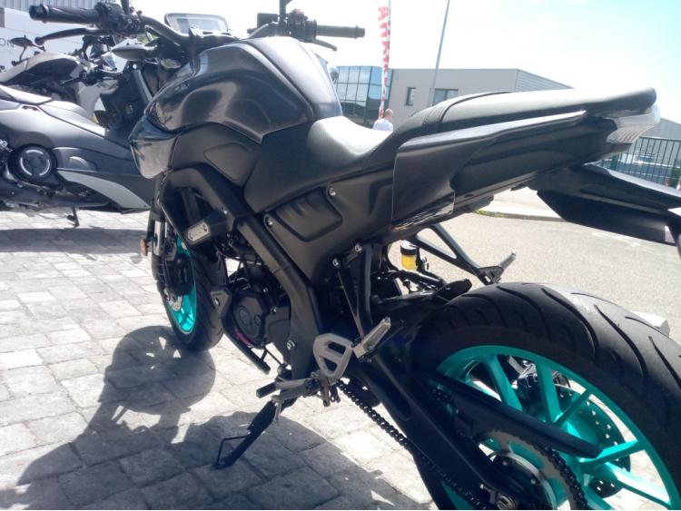 YAMAHA MT-125