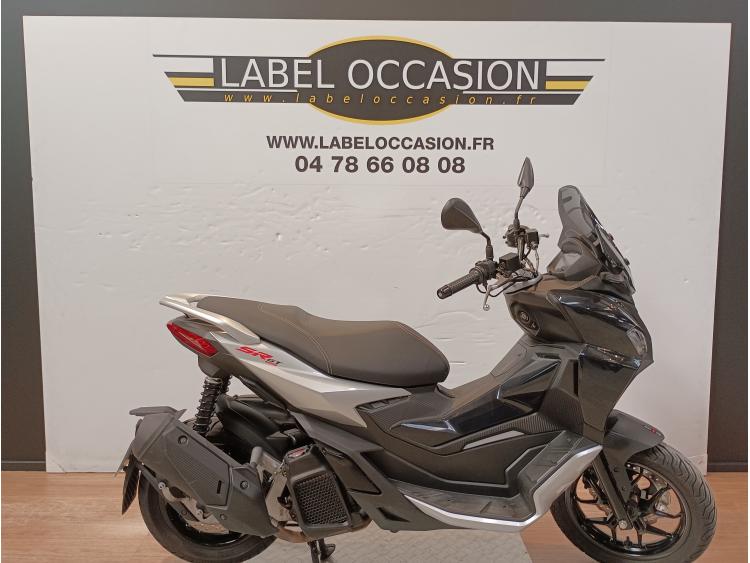 APRILIA SR GT 125