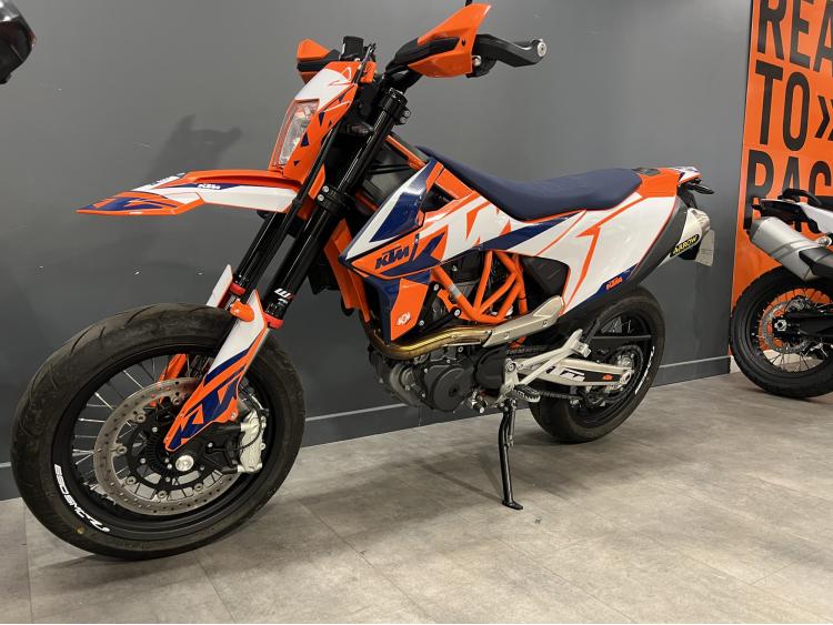 KTM 690 SMC R (A PARTIR DE 177€/MOIS)