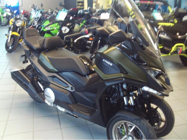 KYMCO CV3 550
