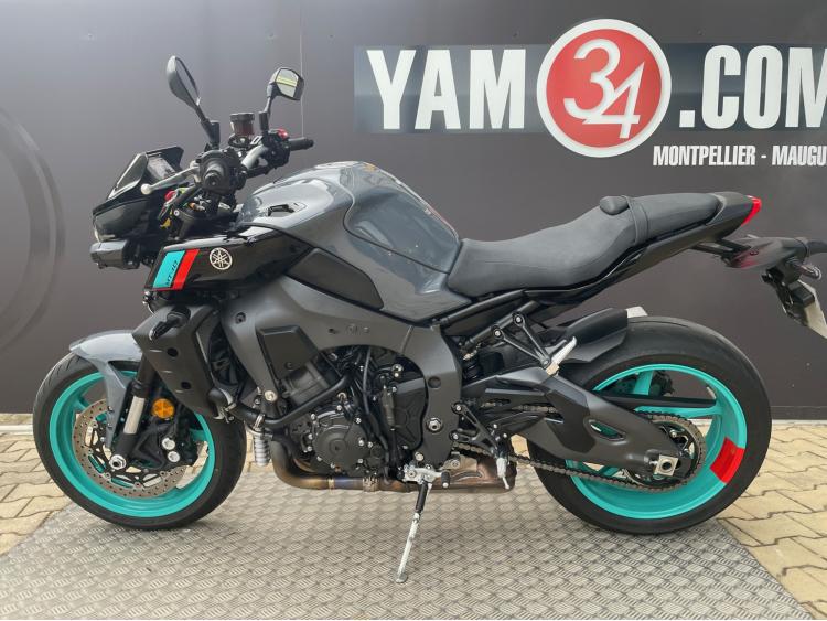  YAMAHA MT-10 