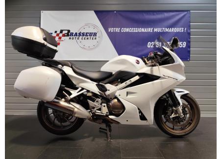 HONDA VFR 800 F BAGAGERIE COMPLETE Garantie 12 mois