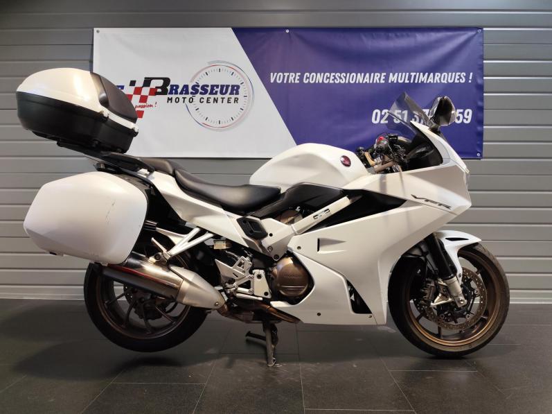 HONDA VFR 800 F BAGAGERIE COMPLETE Garantie 12 mois