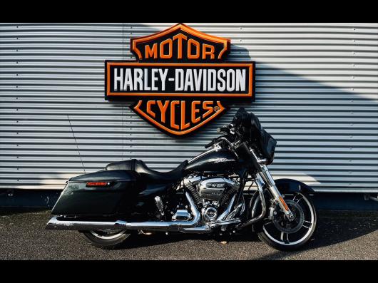 HARLEY-DAVIDSON TOURING STREET GLIDE 1745