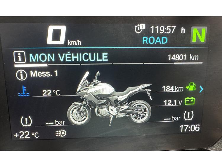 BMW F 900 XR TRES BON ETAT 
