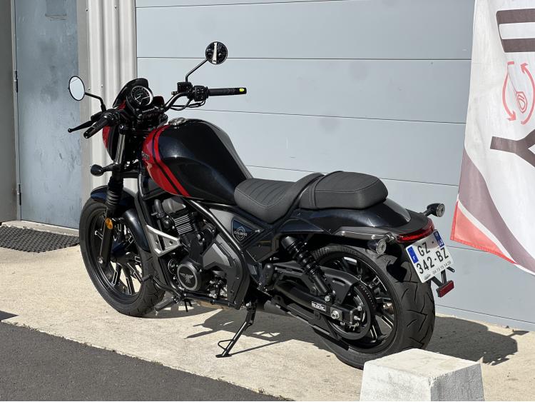 MOTO MORINI CALIBRO CUSTOM 700