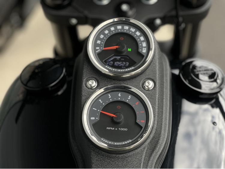 HARLEY-DAVIDSON SOFTAIL 1870 LOW RIDER S