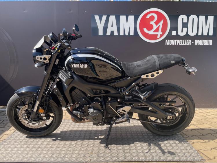 YAMAHA XSR 900