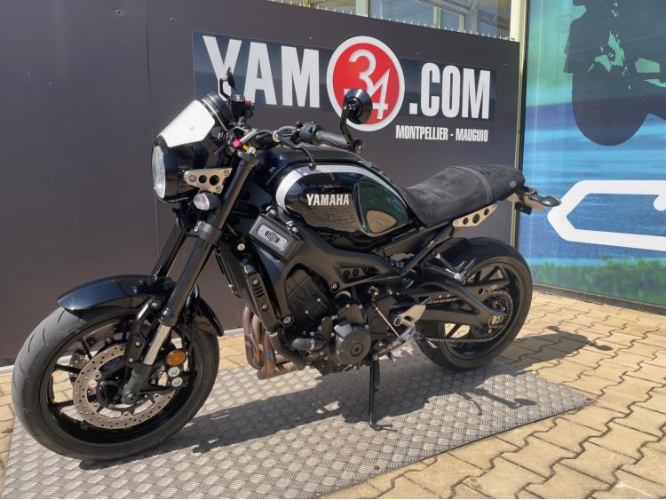 YAMAHA XSR 900