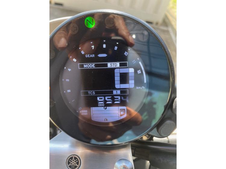 YAMAHA XSR 900