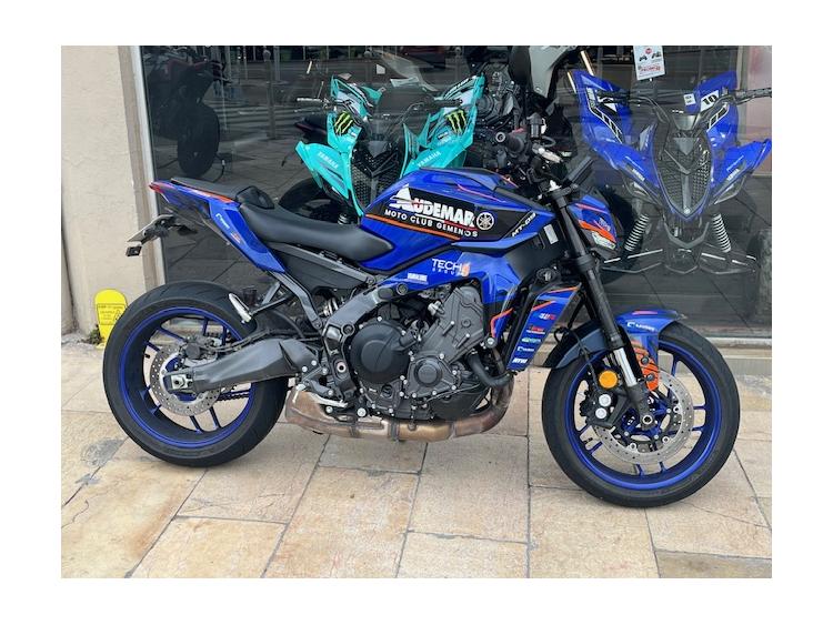 YAMAHA MT-09