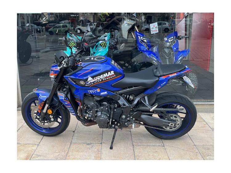 YAMAHA MT-09