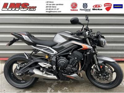 TRIUMPH STREET TRIPLE 765 RS