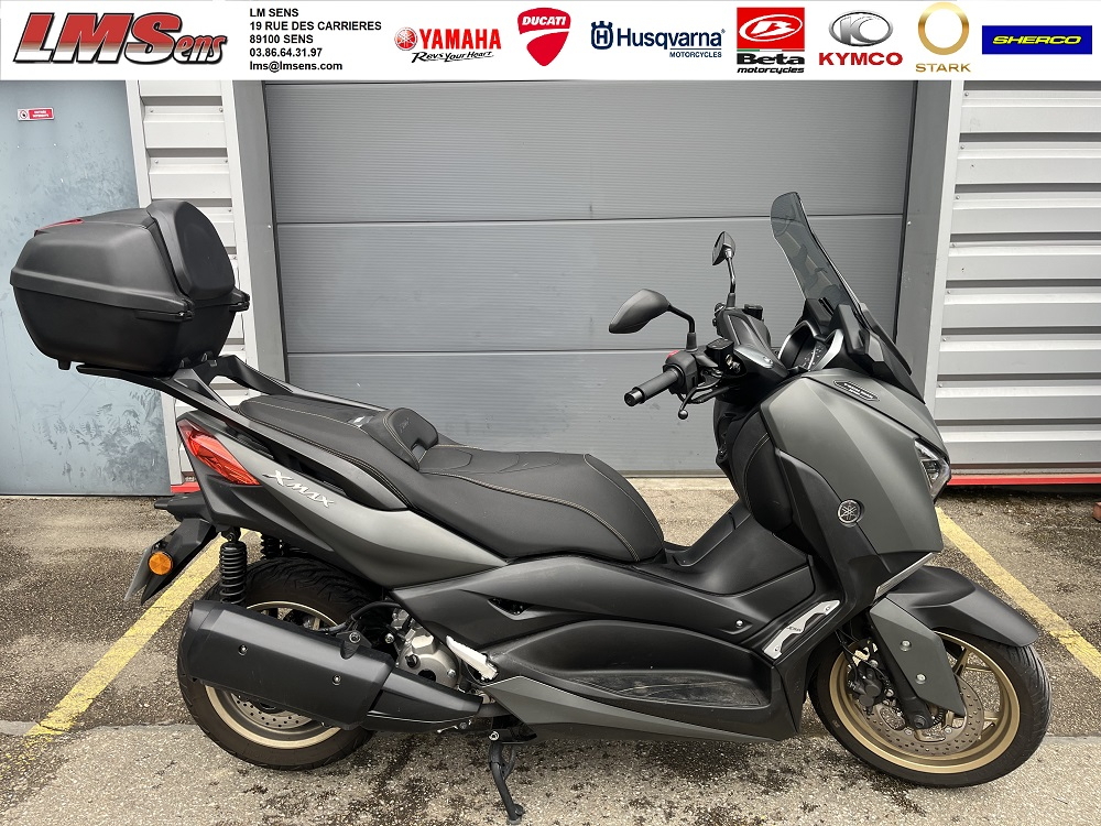 YAMAHA XMAX 300 Tech Max