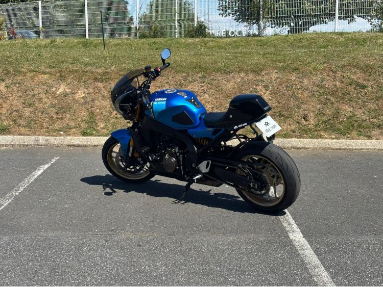 YAMAHA XSR 900