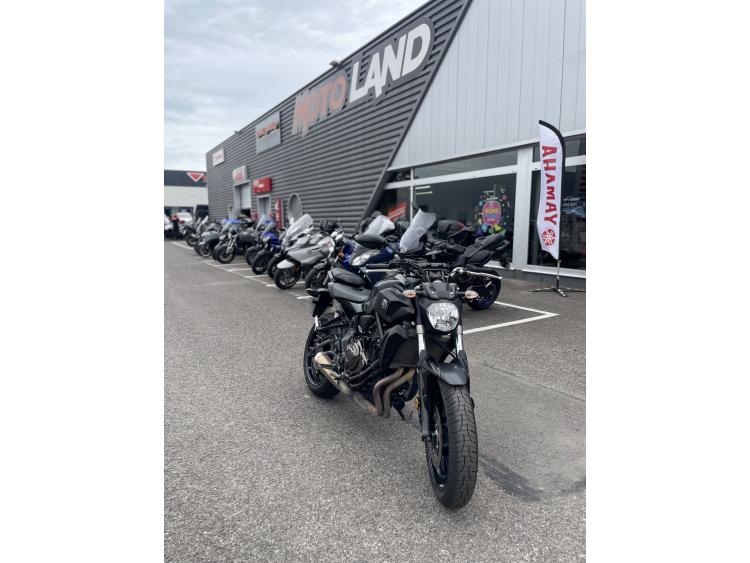 YAMAHA MT-07