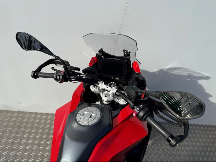 BMW F 900 XR