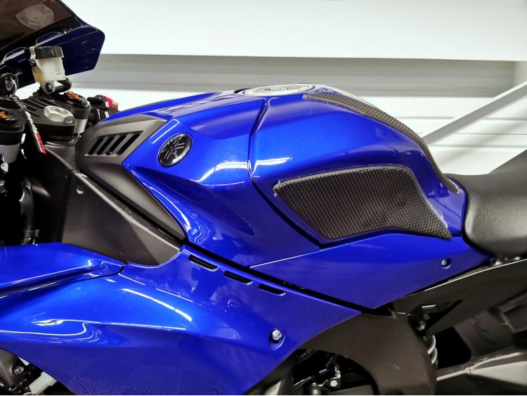 YAMAHA YZF 1000 R1 CROSSPLANE