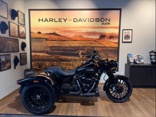 HARLEY-DAVIDSON TRIKE FREEWHEELER 1868