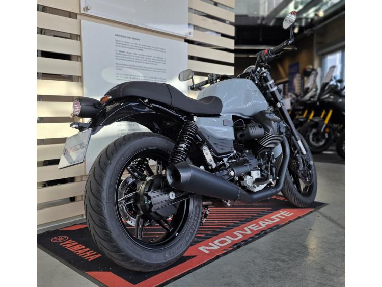 MOTO GUZZI V7 SPORT 850