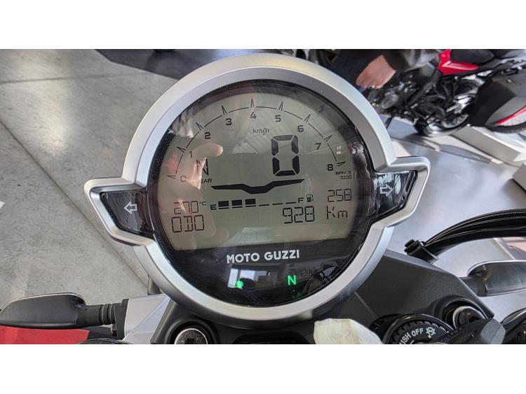 MOTO GUZZI V7 SPORT 850