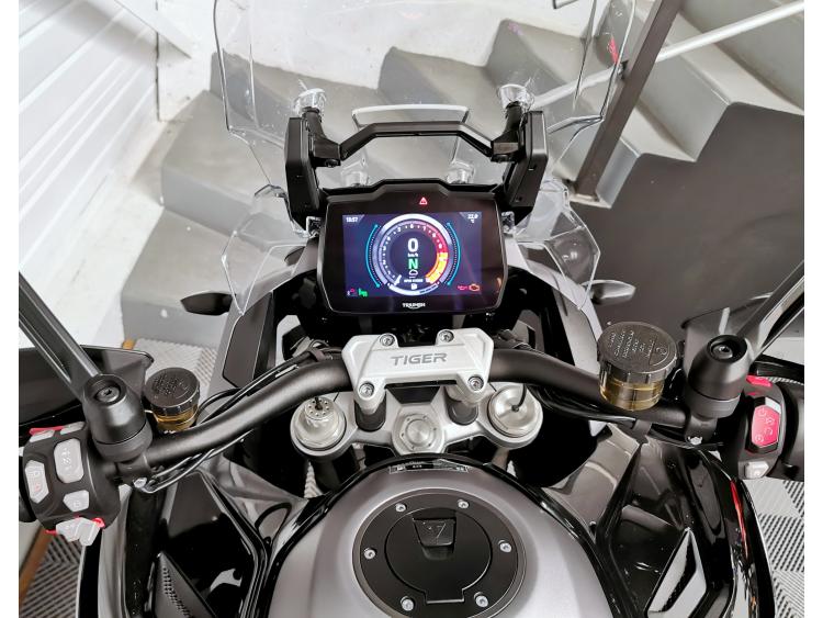 TRIUMPH TIGER 1200 GT EXPLORER - 1ERE MAIN