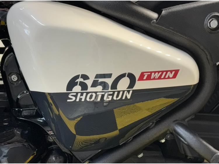 ROYAL ENFIELD SHOTGUN 650 Stencil White MY24