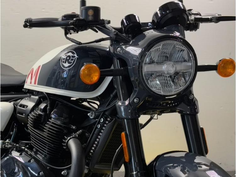 ROYAL ENFIELD SHOTGUN 650 Stencil White MY24