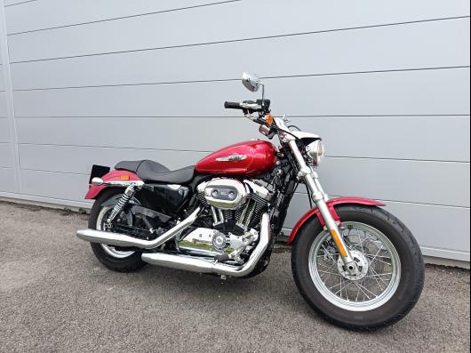 HARLEY-DAVIDSON SPORTSTER CUSTOM 1200